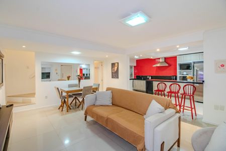 Sala de casa à venda com 3 quartos, 174m² em Morro Santana, Porto Alegre