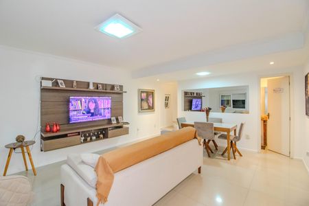 Sala de casa à venda com 3 quartos, 174m² em Morro Santana, Porto Alegre