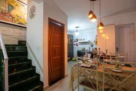 Casa para alugar com 100m², 2 quartos e 1 vaga Casa para alugar com 100m², 2 quartos e 1 vagaSala