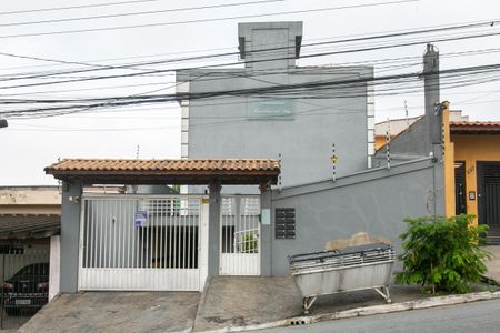 Casa para alugar com 100m², 2 quartos e 1 vaga Casa para alugar com 100m², 2 quartos e 1 vagaFachada do Condomínio