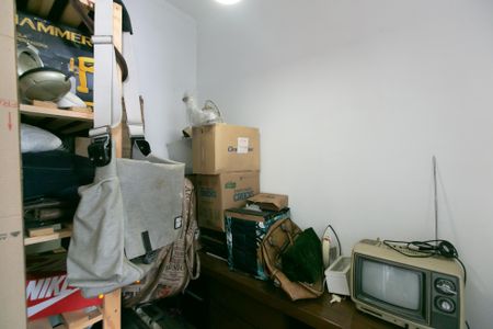 Casa para alugar com 100m², 2 quartos e 1 vaga Casa para alugar com 100m², 2 quartos e 1 vagaCloset da Suíte 2