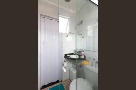 Casa para alugar com 100m², 2 quartos e 1 vaga Casa para alugar com 100m², 2 quartos e 1 vagaBanheiro da Suíte 2