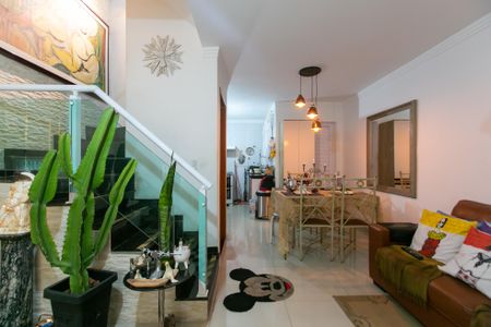 Casa para alugar com 100m², 2 quartos e 1 vaga Casa para alugar com 100m², 2 quartos e 1 vagaSala