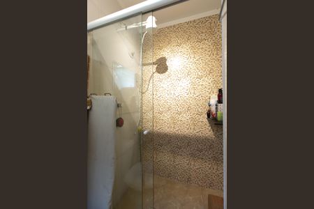 Casa para alugar com 100m², 2 quartos e 1 vaga Casa para alugar com 100m², 2 quartos e 1 vagaBanheiro da Suíte 1