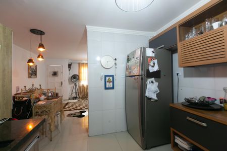 Casa para alugar com 100m², 2 quartos e 1 vaga Casa para alugar com 100m², 2 quartos e 1 vagaCozinha - Armários