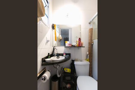 Casa para alugar com 100m², 2 quartos e 1 vaga Casa para alugar com 100m², 2 quartos e 1 vagaBanheiro da Suíte 1