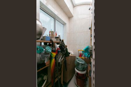 Casa para alugar com 100m², 2 quartos e 1 vaga Casa para alugar com 100m², 2 quartos e 1 vagaDespensa