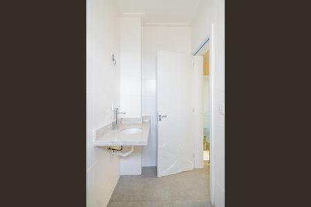 Casa de condomínio à venda com 154m², 3 quartos e 3 vagas Casa de condomínio à venda com 154m², 3 quartos e 3 vagasBanheiro Social