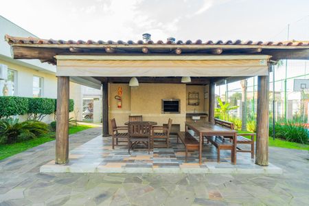 Casa de condomínio à venda com 154m², 3 quartos e 3 vagas Casa de condomínio à venda com 154m², 3 quartos e 3 vagasÁrea comum - Churrasqueira