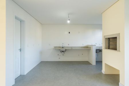 Casa de condomínio à venda com 154m², 3 quartos e 3 vagas Casa de condomínio à venda com 154m², 3 quartos e 3 vagasCozinha e Área de Serviço