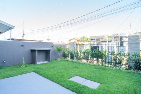 Casa de condomínio à venda com 154m², 3 quartos e 3 vagas Casa de condomínio à venda com 154m², 3 quartos e 3 vagasQuintal