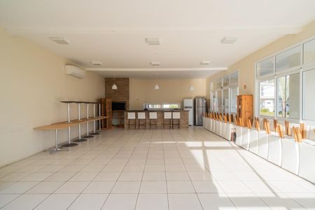 Casa de condomínio à venda com 154m², 3 quartos e 3 vagas Casa de condomínio à venda com 154m², 3 quartos e 3 vagasÁrea comum - Salão de festas