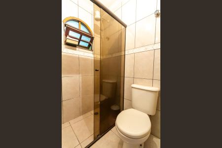 Casa à venda com 236m², 4 quartos e 2 vagas Casa à venda com 236m², 4 quartos e 2 vagasBanheiro da Suíte