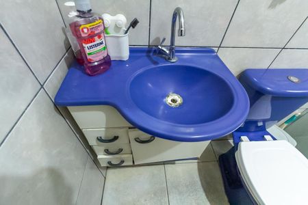 Casa à venda com 236m², 4 quartos e 2 vagas Casa à venda com 236m², 4 quartos e 2 vagasBanheiro Casa 2