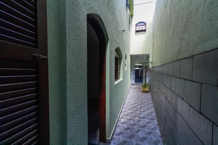 Casa à venda com 236m², 4 quartos e 2 vagas Casa à venda com 236m², 4 quartos e 2 vagasCorredor