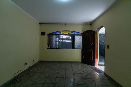 Casa à venda com 236m², 4 quartos e 2 vagas Casa à venda com 236m², 4 quartos e 2 vagasSala