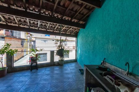 Casa à venda com 236m², 4 quartos e 2 vagas Casa à venda com 236m², 4 quartos e 2 vagasVista da Cozinha Casa 2