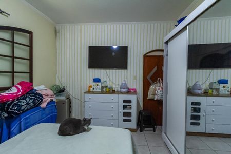 Casa à venda com 236m², 4 quartos e 2 vagas Casa à venda com 236m², 4 quartos e 2 vagasQuarto Casa 2