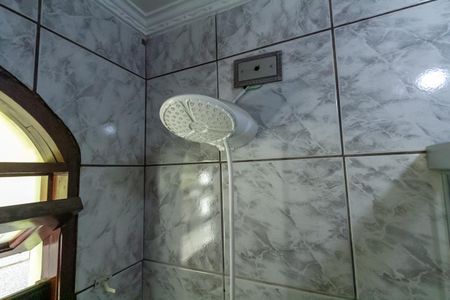 Casa à venda com 236m², 4 quartos e 2 vagas Casa à venda com 236m², 4 quartos e 2 vagasBanheiro 2