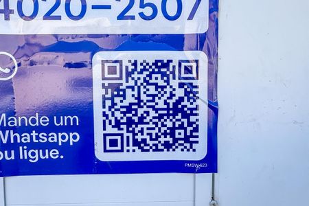 Casa à venda com 236m², 4 quartos e 2 vagas Casa à venda com 236m², 4 quartos e 2 vagasPlaca