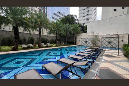 Studio à venda com 28m², 1 quarto e sem vaga Studio à venda com 28m², 1 quarto e sem vagaÁrea comum - Piscina