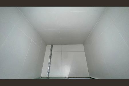 Studio à venda com 28m², 1 quarto e sem vaga Studio à venda com 28m², 1 quarto e sem vagaBanheiro