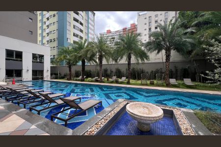 Studio à venda com 28m², 1 quarto e sem vaga Studio à venda com 28m², 1 quarto e sem vagaÁrea comum - Piscina