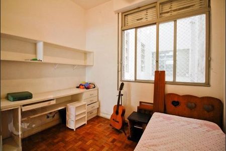 Apartamento à venda com 180m², 3 quartos e 1 vaga