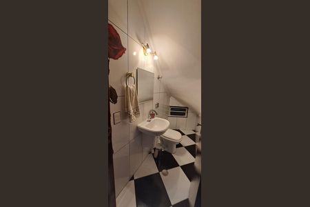 Casa à venda com 175m², 3 quartos e 3 vagas Casa à venda com 175m², 3 quartos e 3 vagasBanheiro 3