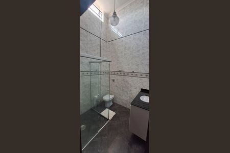 Casa à venda com 175m², 3 quartos e 3 vagas Casa à venda com 175m², 3 quartos e 3 vagasBanheiro 2
