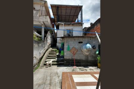 Casa à venda com 3 quartos, 192m² em Vila Nhocuné, São Paulo