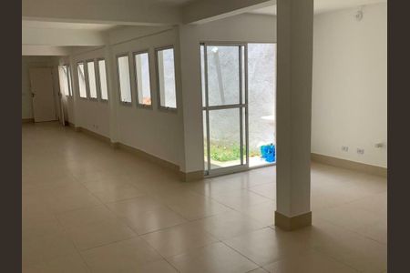 Casa à venda com 2 quartos, 207m² em Jardim Grimaldi, São Paulo