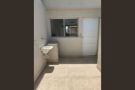 Casa à venda com 2 quartos, 207m² em Jardim Grimaldi, São Paulo