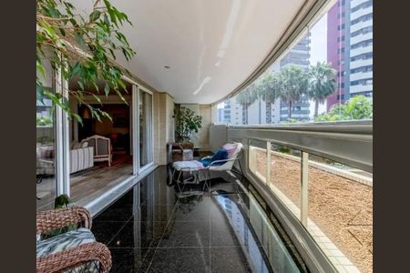 Apartamento à venda com 366m², 4 quartos e 5 vagas