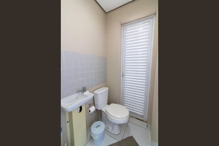 Apartamento à venda com 138m², 3 quartos e 3 vagas Apartamento à venda com 138m², 3 quartos e 3 vagasBanheiro de Serviço