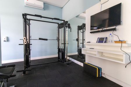 Apartamento à venda com 138m², 3 quartos e 3 vagas Apartamento à venda com 138m², 3 quartos e 3 vagasÁrea comum - Academia