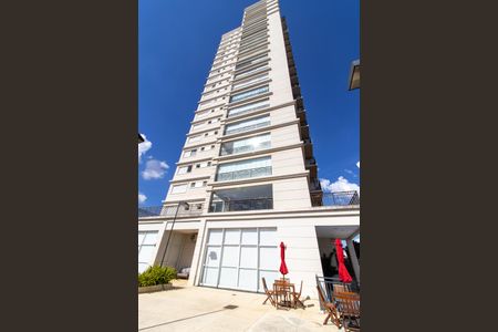 Apartamento à venda com 138m², 3 quartos e 3 vagas Apartamento à venda com 138m², 3 quartos e 3 vagasFachada