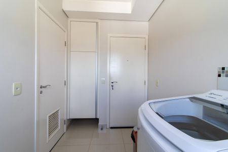 Apartamento à venda com 138m², 3 quartos e 3 vagas Apartamento à venda com 138m², 3 quartos e 3 vagasÁrea de Serviço