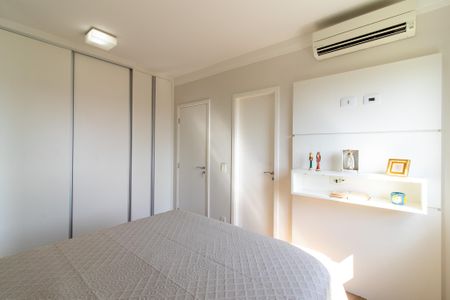 Apartamento à venda com 138m², 3 quartos e 3 vagas Apartamento à venda com 138m², 3 quartos e 3 vagasSuíte 1