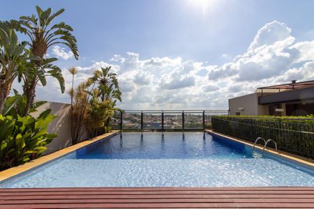 Apartamento à venda com 138m², 3 quartos e 3 vagas Apartamento à venda com 138m², 3 quartos e 3 vagasÁrea comum - Piscina