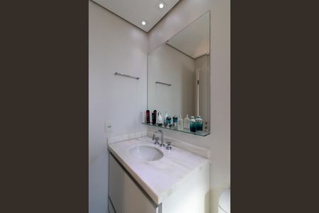 Apartamento à venda com 138m², 3 quartos e 3 vagas Apartamento à venda com 138m², 3 quartos e 3 vagasBanheiro da Suíte 1