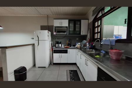 Casa à venda com 217m², 5 quartos e 2 vagas Casa à venda com 217m², 5 quartos e 2 vagasCasa 2 - Cozinha