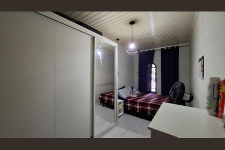 Casa à venda com 217m², 5 quartos e 2 vagas Casa à venda com 217m², 5 quartos e 2 vagasCasa 2 - Quarto 1