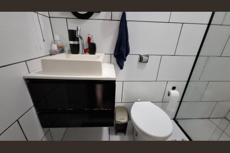 Casa à venda com 217m², 5 quartos e 2 vagas Casa à venda com 217m², 5 quartos e 2 vagasCasa 2 - Banheiro