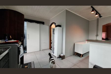 Casa à venda com 217m², 5 quartos e 2 vagas Casa à venda com 217m², 5 quartos e 2 vagasCasa 2 - Cozinha