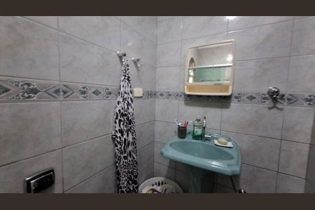 Casa à venda com 217m², 5 quartos e 2 vagas Casa à venda com 217m², 5 quartos e 2 vagasCasa 1 - Banheiro Quarto 1 suíte