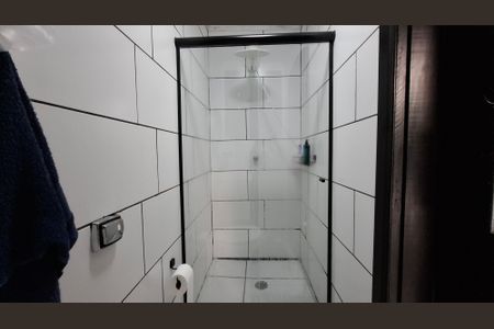 Casa à venda com 217m², 5 quartos e 2 vagas Casa à venda com 217m², 5 quartos e 2 vagasCasa 2 - Banheiro