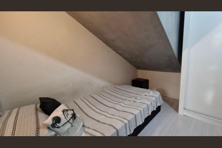 Casa à venda com 217m², 5 quartos e 2 vagas Casa à venda com 217m², 5 quartos e 2 vagasCasa 2 - Quarto 2