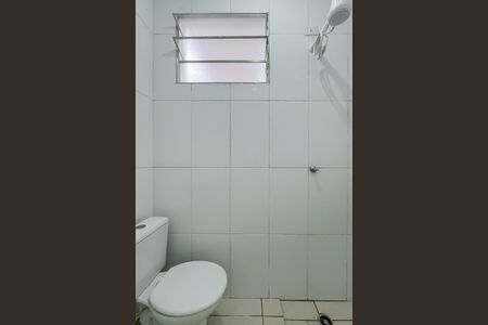 Casa para alugar com 105m², 3 quartos e sem vaga Casa para alugar com 105m², 3 quartos e sem vagaBanheiro Corredor