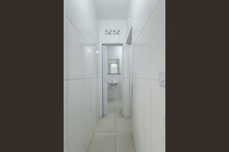 Casa para alugar com 105m², 3 quartos e sem vaga Casa para alugar com 105m², 3 quartos e sem vagaBanheiro Corredor